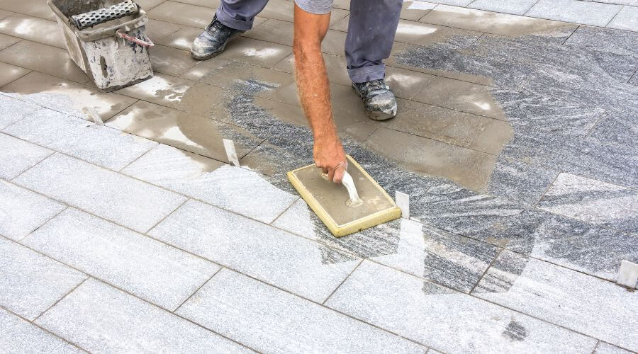 Expert Emergency Roof Repairs services in Cutler, CA